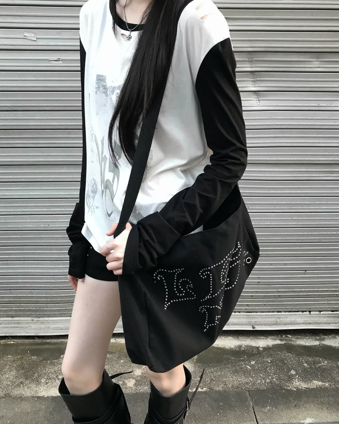 https://d8nffddmkwqeq.cloudfront.net/store/80d7d634%2C98bc%2C4a34%2C99fd%2Cc85a5f205047메인 이미지