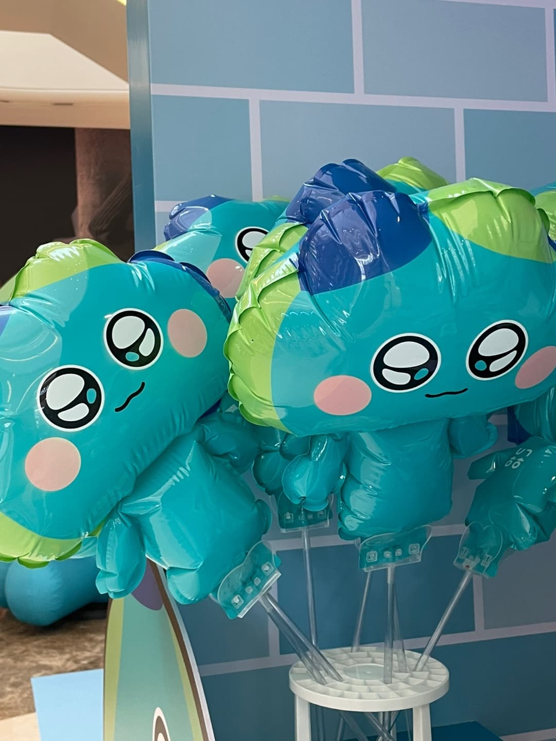 https://d8nffddmkwqeq.cloudfront.net/store/fb0428dc%2C96fc%2C4a5b%2Cb6ef%2C22e98d1283cc메인 이미지